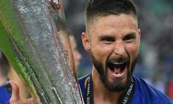 Chelsea activa el año de opción en el contrato de Olivier Giroud