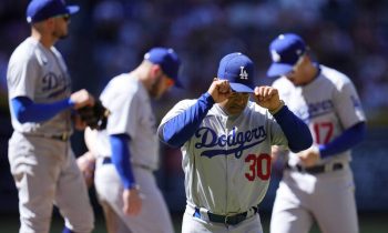 Los Dodgers perdieron 3 seguidos ante los Diamondbacks y perdieron 29 puntos. Roberts: No es como nosotros